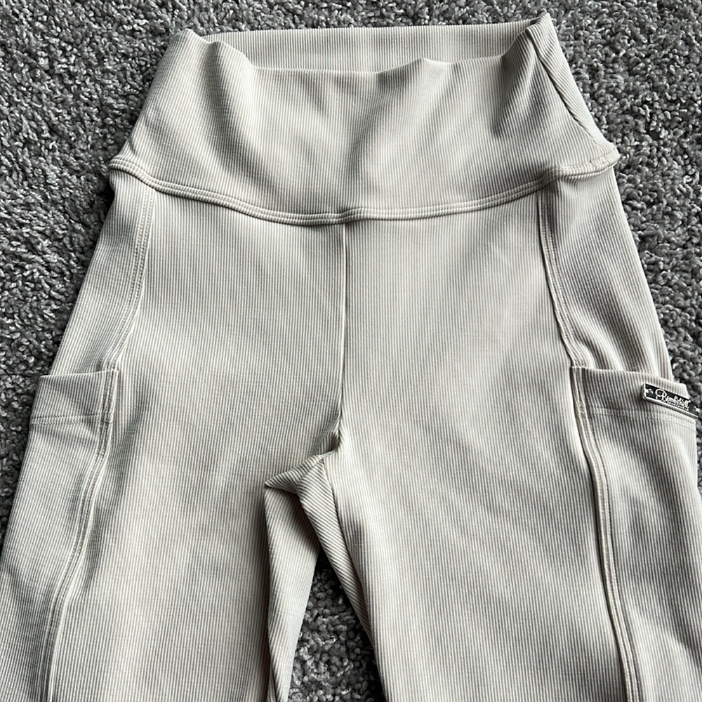 IGUC-Bombshell Sportswear Ribbed fabric Small - Picture 2 of 5